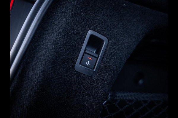 Audi A6 Avant 55 TFSI e quattro Competition S - Pano l Softclose l Trekhaak l HUD
