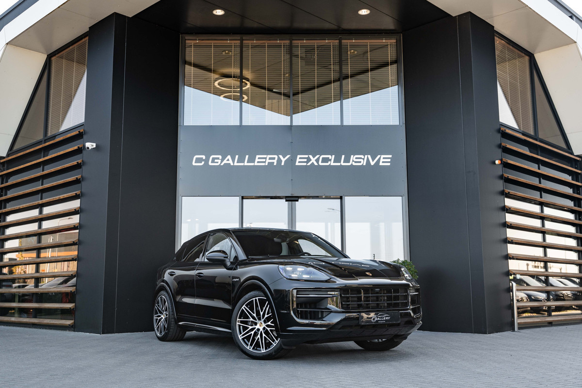 Porsche Cayenne Coupé 3.0 E-Hybrid - Origineel NL | Sport Chrono + | Panorama | Memory | 360 Camera