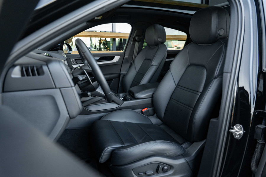 Porsche Cayenne Coupé 3.0 E-Hybrid - Origineel NL | Sport Chrono + | Panorama | Memory | 360 Camera