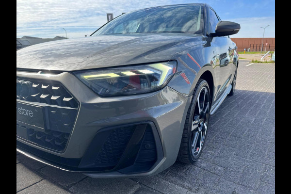 Audi A1 Sportback 40 TFSI 3 x S Line Pro Line S | LED | Camera | Parksens |Carplay | Two Tone