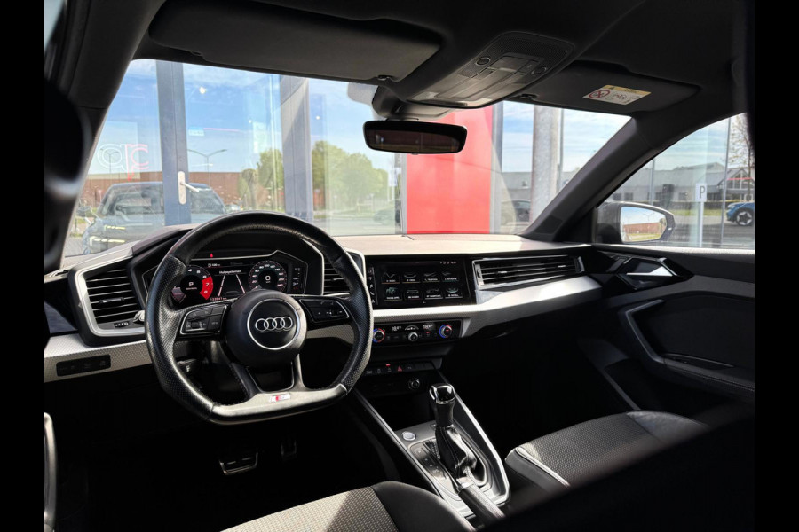 Audi A1 Sportback 40 TFSI 3 x S Line Pro Line S | LED | Camera | Parksens |Carplay | Two Tone