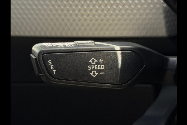 Audi A1 Sportback 40 TFSI 3 x S Line Pro Line S | LED | Camera | Parksens |Carplay | Two Tone