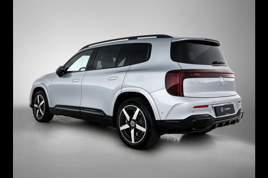 Mercedes-Benz Glb 250+ Business Solution AMG 85.5 kWh | Premium Plus pakket | Nightpakket | Smartphone integratie | Vast panoramadak | Burmester® 3D surround sound | GUARD 360° | Sfeerverlichting |