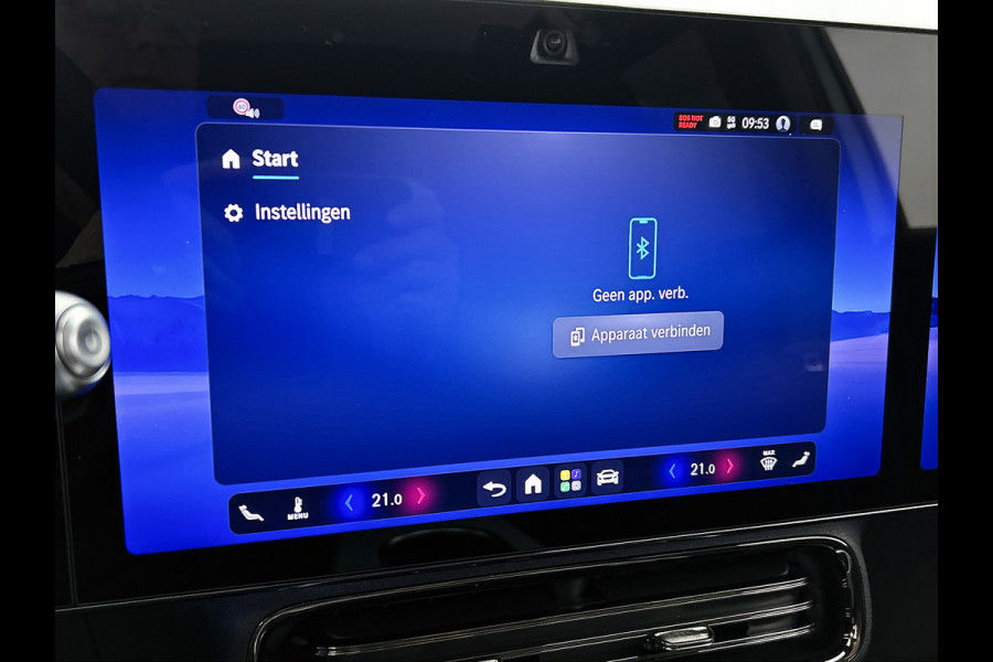 Mercedes-Benz Glb 250+ Business Solution AMG 85.5 kWh | Premium Plus pakket | Nightpakket | Smartphone integratie | Vast panoramadak | Burmester® 3D surround sound | GUARD 360° | Sfeerverlichting |