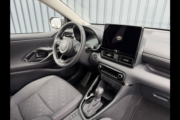 Toyota Yaris 1.5 Hybrid 115 First Edition | Nieuwste type | BSM | PDC V+A | Rijklaar!!