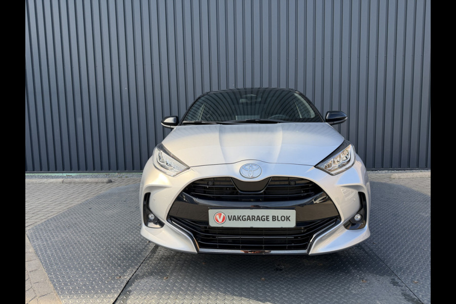 Toyota Yaris 1.5 Hybrid 130 Executive / Bi tone | Pano dak | JBL | Head-up | Rijklaar!!