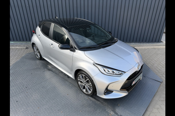 Toyota Yaris 1.5 Hybrid 130 Executive / Bi tone | Pano dak | JBL | Head-up | Rijklaar!!