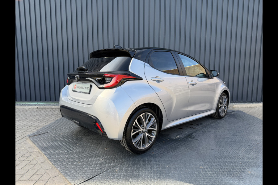 Toyota Yaris 1.5 Hybrid 130 Executive / Bi tone | Pano dak | JBL | Head-up | Rijklaar!!