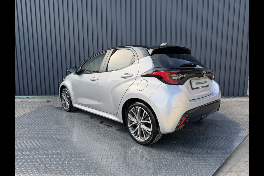 Toyota Yaris 1.5 Hybrid 130 Executive / Bi tone | Pano dak | JBL | Head-up | Rijklaar!!