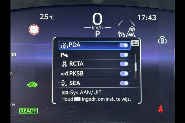 Toyota Yaris 1.5 Hybrid 130 Executive / Bi tone | Pano dak | JBL | Head-up | Rijklaar!!