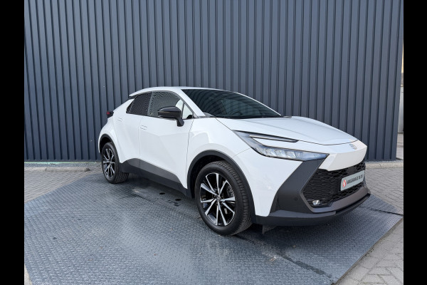 Toyota C-HR 2.0 Plug-in Hybrid 220 Dynamic | Zeer ZUINIG | Stoelverwarming | PDC V+A | RIJKLAAR!!
