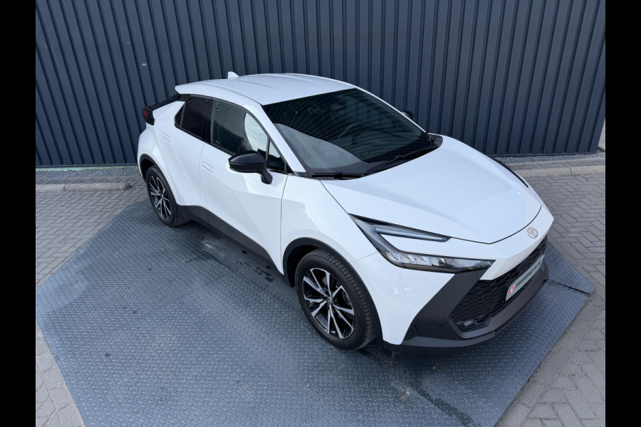 Toyota C-HR 2.0 Plug-in Hybrid 220 Dynamic | Zeer ZUINIG | Stoelverwarming | PDC V+A | RIJKLAAR!!