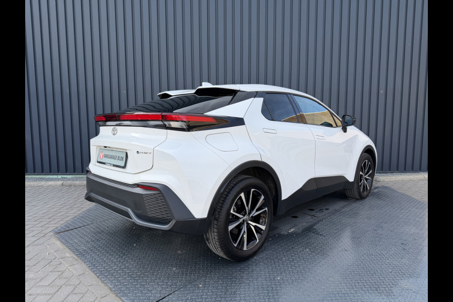 Toyota C-HR 2.0 Plug-in Hybrid 220 Dynamic | Zeer ZUINIG | Stoelverwarming | PDC V+A | RIJKLAAR!!