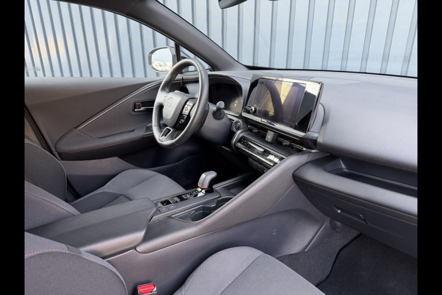 Toyota C-HR 2.0 Plug-in Hybrid 220 Dynamic | Zeer ZUINIG | Stoelverwarming | PDC V+A | RIJKLAAR!!