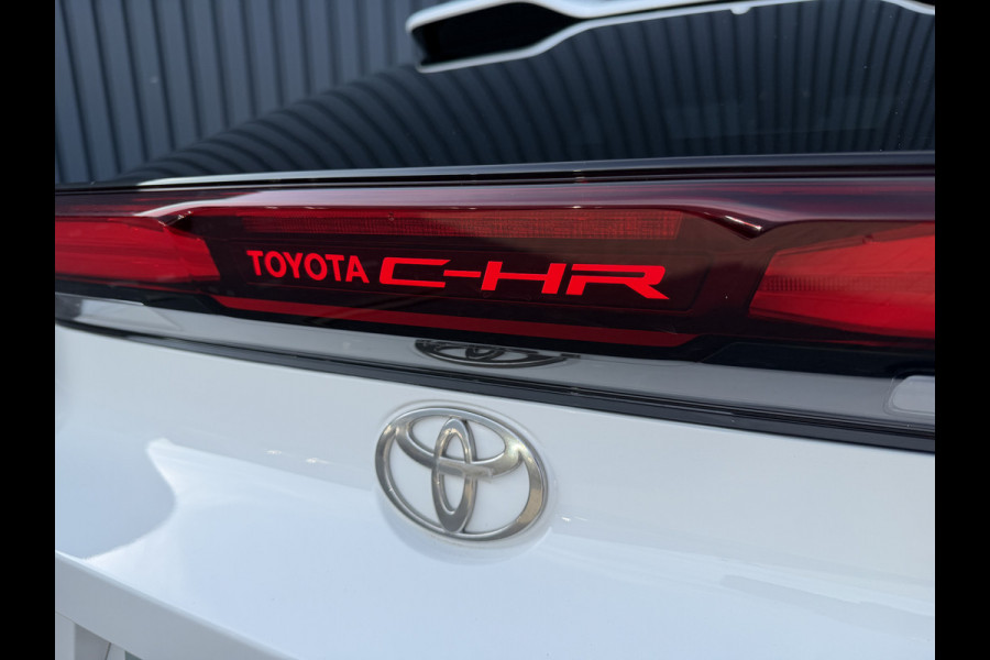 Toyota C-HR 2.0 Plug-in Hybrid 220 Dynamic | Zeer ZUINIG | Stoelverwarming | PDC V+A | RIJKLAAR!!