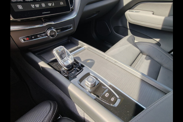 Volvo XC60 T8 AWD 455PK Plug-in Hybrid Ultra Black Edition | DEMO | B&W | Luchtvering | Nappa | 22'' |