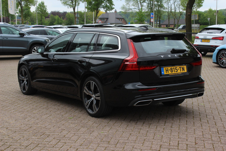 Volvo V60 2.0 D4 Inscription / Trekhaak / Camera / Leder / Standverwarming / 19'' / Navigatie / Harman Kardon / Stoelverwarming 4x / Cruise Control / Virtual Cockpit