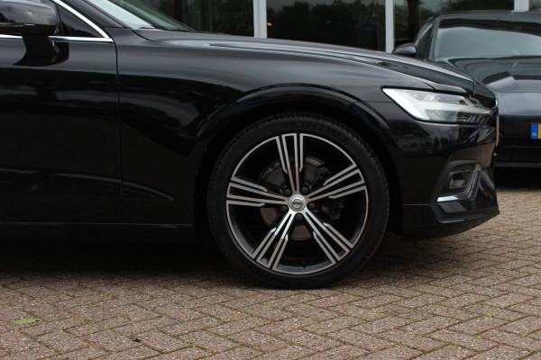 Volvo V60 2.0 D4 Inscription / Trekhaak / Camera / Leder / Standverwarming / 19'' / Navigatie / Harman Kardon / Stoelverwarming 4x / Cruise Control / Virtual Cockpit