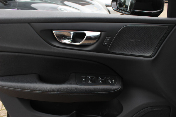 Volvo V60 2.0 D4 Inscription / Trekhaak / Camera / Leder / Standverwarming / 19'' / Navigatie / Harman Kardon / Stoelverwarming 4x / Cruise Control / Virtual Cockpit