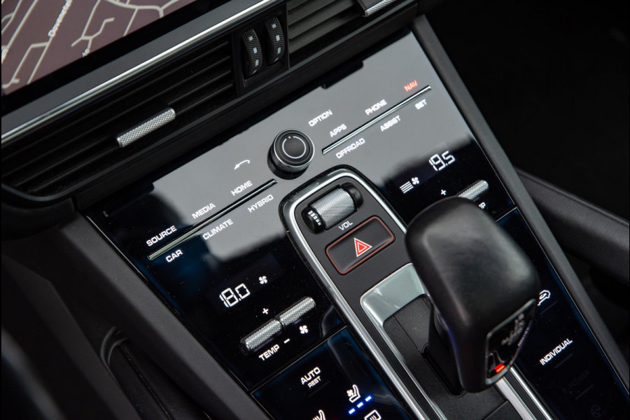 Porsche Cayenne 3.0 E-Hybrid Camera Pano Leer Clima Cruise Trekhaak 21"LM