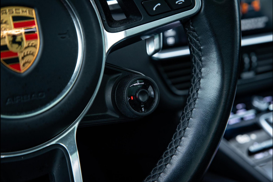 Porsche Cayenne 3.0 E-Hybrid Camera Pano Leer Clima Cruise Trekhaak 21"LM