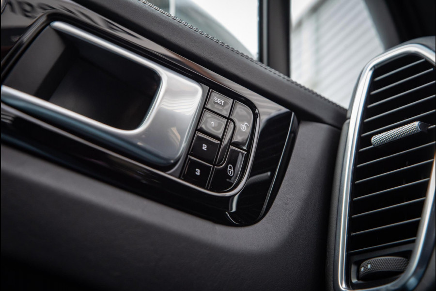 Porsche Cayenne 3.0 E-Hybrid Camera Pano Leer Clima Cruise Trekhaak 21"LM