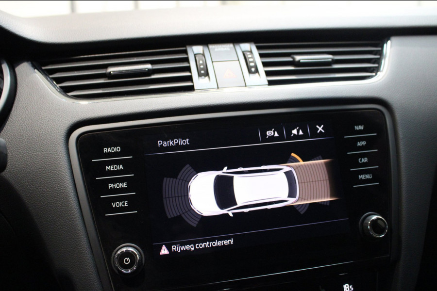 Škoda Octavia Combi 1.5 TSI Greentech Style PDC/Trekhaak/Navi+carplay