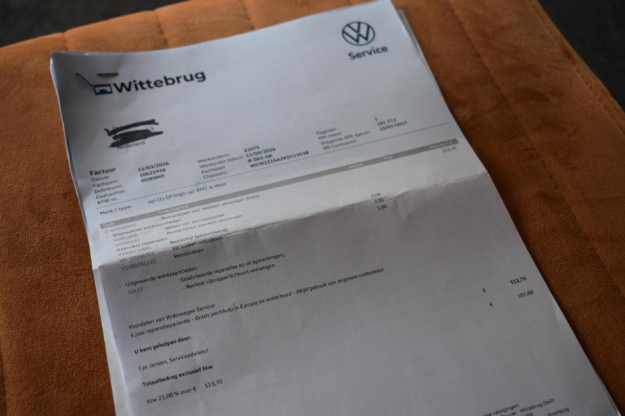 Volkswagen up! 1.0 TSI BMT cross up! Airco Pano Stoelverwarming BBD