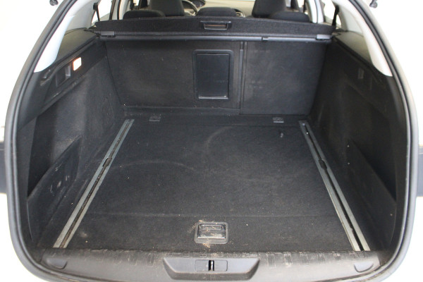 Peugeot 308 SW 1.2 PureTech Blue Lease Premium |Pano|Navi|Camera|