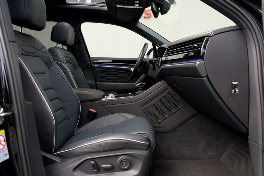 Volkswagen Touareg 3.0 TSi eHybrid 4MOTION / Puglia / Standkachel/ Luchtvering/ Cruise Control/ Panoramadak/ Trekhaak/ 280kW (381PK)