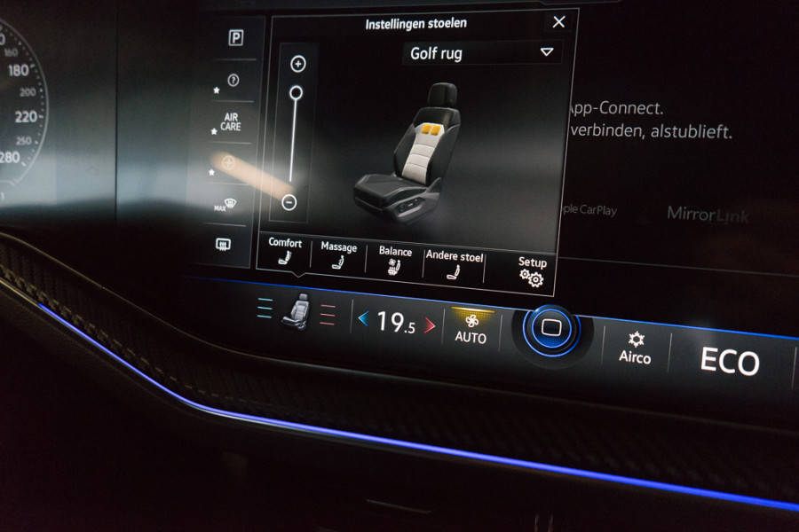 Volkswagen Touareg 3.0 TSi eHybrid 4MOTION / Puglia / Standkachel/ Luchtvering/ Cruise Control/ Panoramadak/ Trekhaak/ 280kW (381PK)