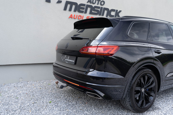 Volkswagen Touareg 3.0 TSi eHybrid 4MOTION / Puglia / Standkachel/ Luchtvering/ Cruise Control/ Panoramadak/ Trekhaak/ 280kW (381PK)