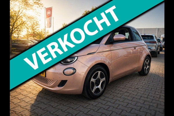 Fiat 500 Passion 42 kWh |Carplay | Camera | Parkeersensoren | BTW