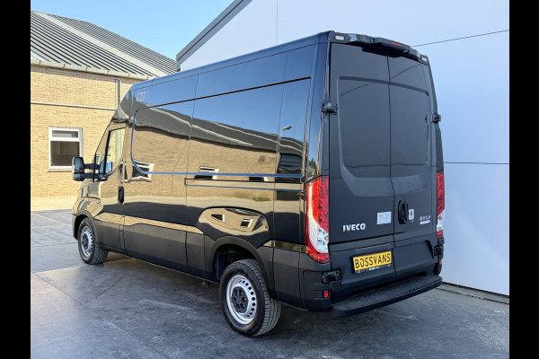 Iveco Daily 35S16 2.3 Automaat L2H2 Airco Cruise Control Navigatie Luchtgeveerde stoel