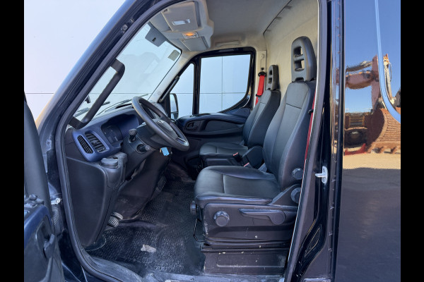 Iveco Daily 35S16 2.3 Automaat L2H2 Airco Cruise Control Navigatie Luchtgeveerde stoel