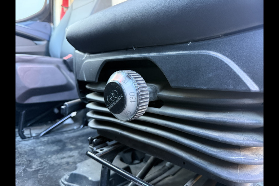 Iveco Daily 35S16 2.3 Automaat L2H2 Airco Cruise Control Navigatie Luchtgeveerde stoel