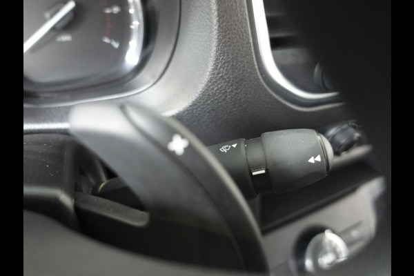 Opel Vivaro 2.0 CDTI L2H1 Edition 144PK Automaat 3 zits Navigatie Airco Bluetooth Trekhaak Cruise Control