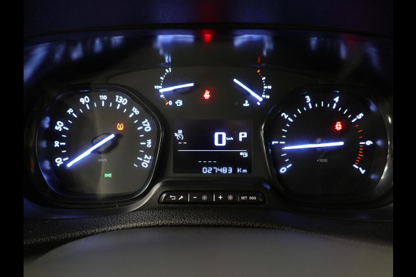 Peugeot Expert 145PK Automaat L3 Trekhaak Navigatie parkeersensoren Airco 3 zits cruise control