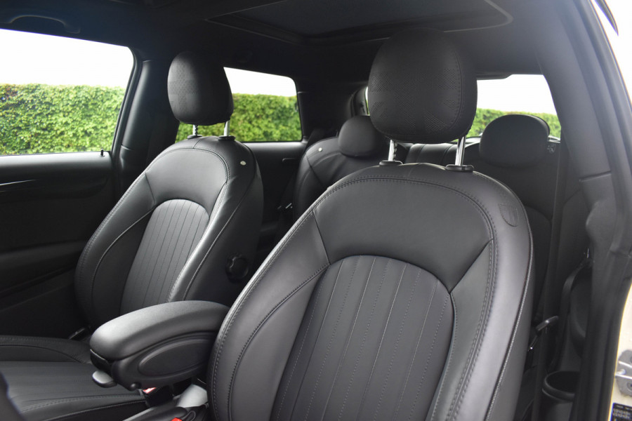 MINI Mini 1.5 Cooper John Cooper Works | Pano | Leder | Camera | Navi Prof | Carplay