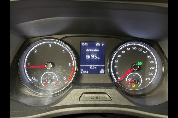 Volkswagen Transporter 2.0 TDI L2H1 150PK Automaat Airco Cruise Control Apple Carplay Verwarmbare stoel en vooruit