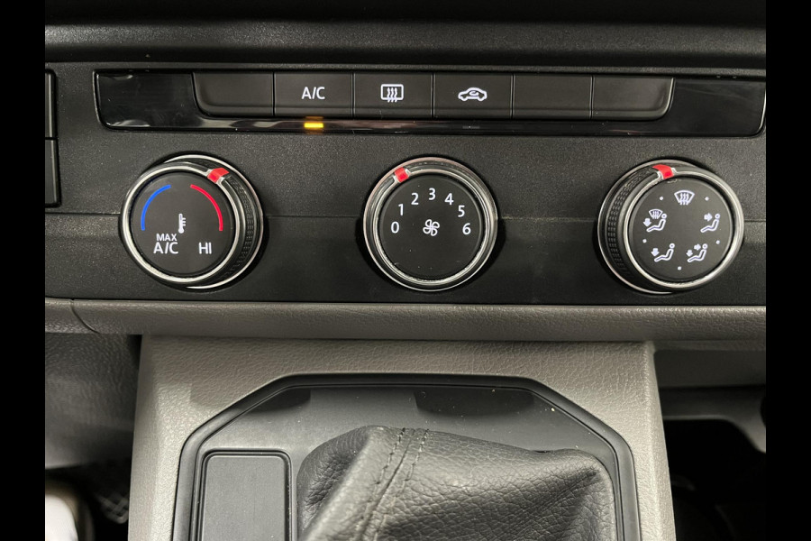 Volkswagen Transporter 2.0 TDI L2H1 150PK Automaat Airco Cruise Control Apple Carplay Verwarmbare stoel en vooruit