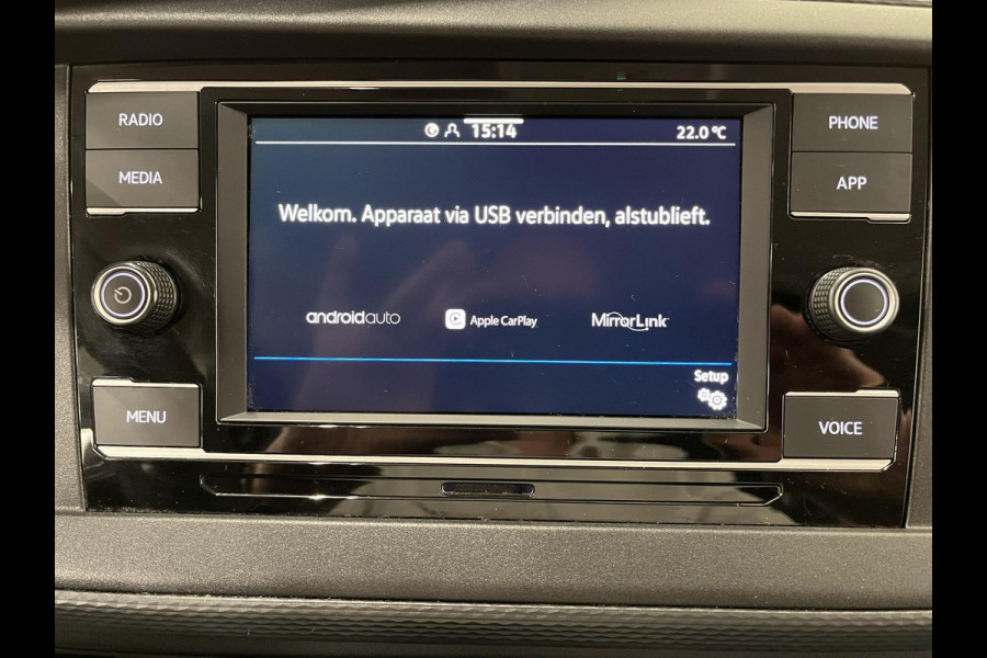 Volkswagen Transporter 2.0 TDI L2H1 150PK Automaat Airco Cruise Control Apple Carplay Verwarmbare stoel en vooruit