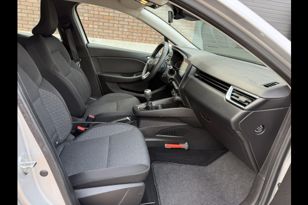 Renault Clio 1.0 TCe / Navigatie / Apple CarPlay - Android / 1e Eigenaar / ALL-Season banden / Cruise Control / PDC met optische w
