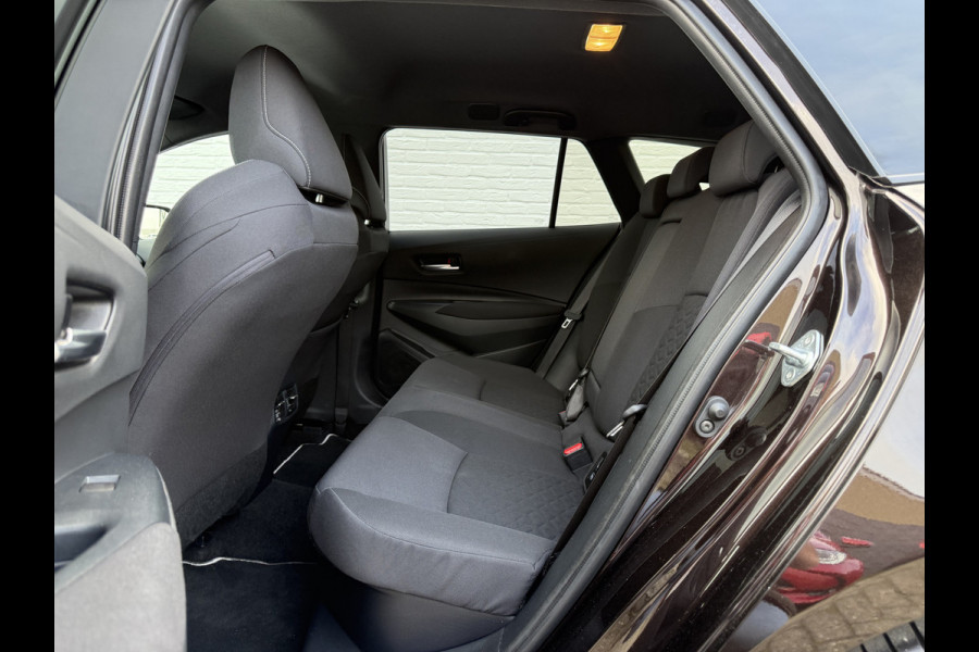 Toyota Corolla Touring Sports 2.0 Hybrid Team D | ACC | CarPlay | Camera | Keyless | LED