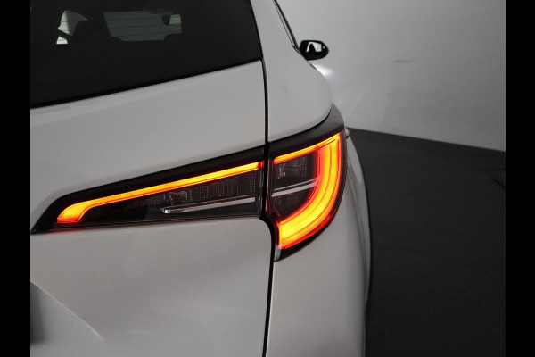Toyota Corolla Touring Sports 1.8 Hybrid TREK | Navigatie | Aut.Kofferklep | Trekhaak |