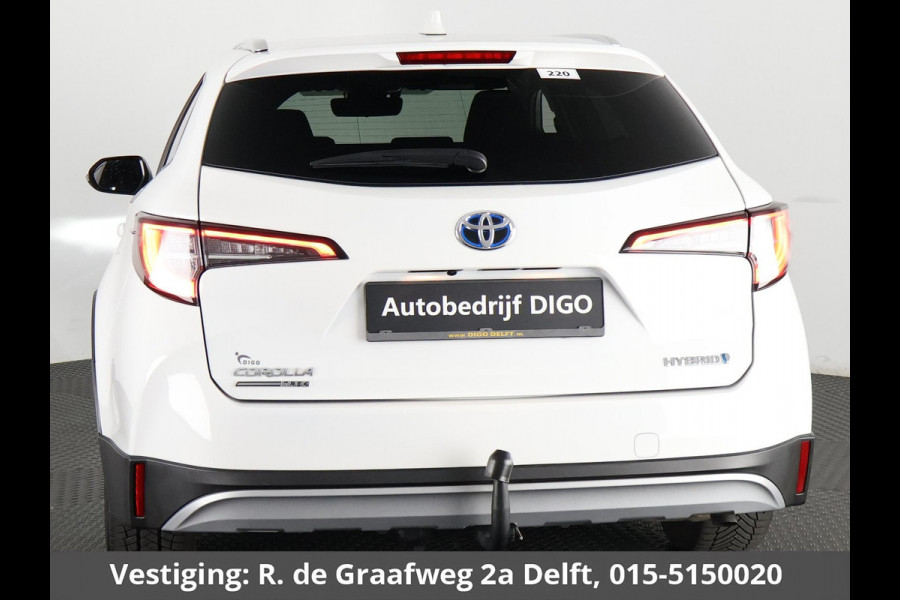 Toyota Corolla Touring Sports 1.8 Hybrid TREK | Navigatie | Aut.Kofferklep | Trekhaak |