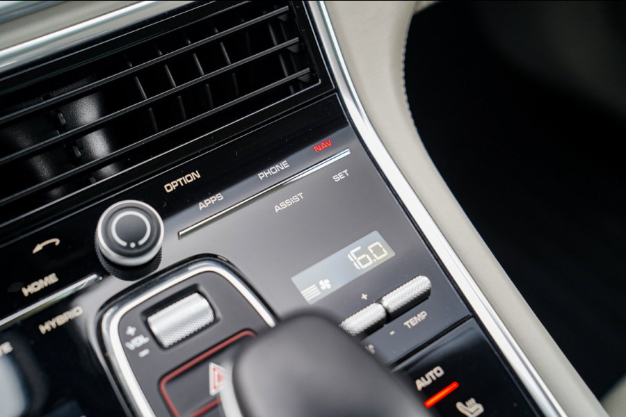 Porsche Panamera Sport Turismo 2.9 4 E-Hybrid | Sport Chrono | Panorama | Sport uitlaat | Luchtvering | Spoiler | Bose