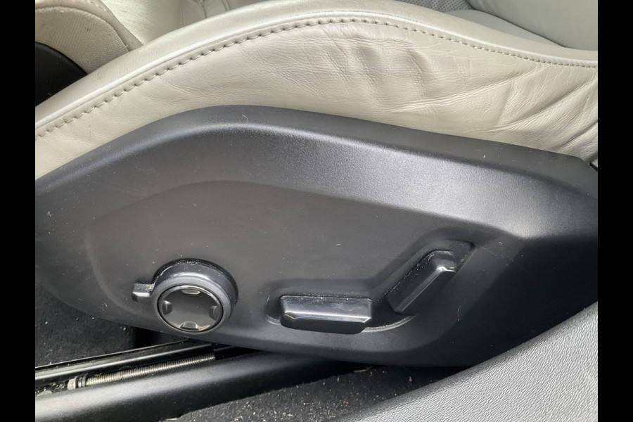 Volvo V90 B4 Ultimate Dark Leer Memory Camera Carplay Stoel/Stuurverw Trekhaak NL-Auto Uitstraling!