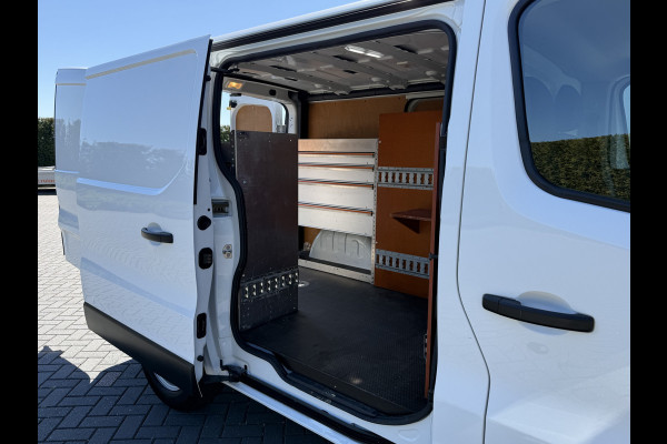 Renault Trafic 2.0 dCi 146 PK / AUTOMAAT / L1H1 / 1e EIG. / 2x SCHUIFDEUR / INRICHTING / CAMERA / 3-ZITS