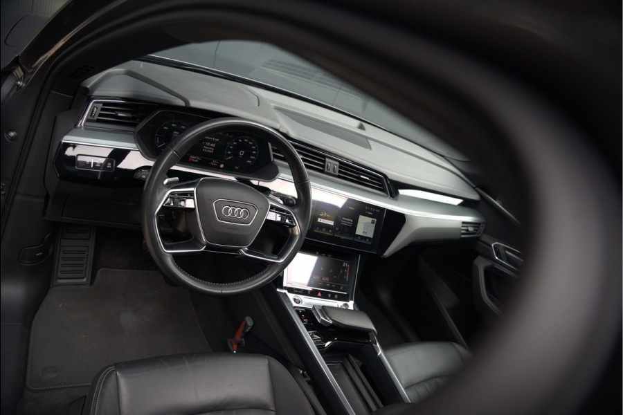 Audi e-tron 50 quattro Business edition Plus 71 kWh | Black Edition | Panoramadak | Camera | Memory Seats | Ambiance Verlichting | Luchtvering | Adaptive Cruise Control | Keyless | Matrix LED | Leder | Stoelverwarming | NAP |